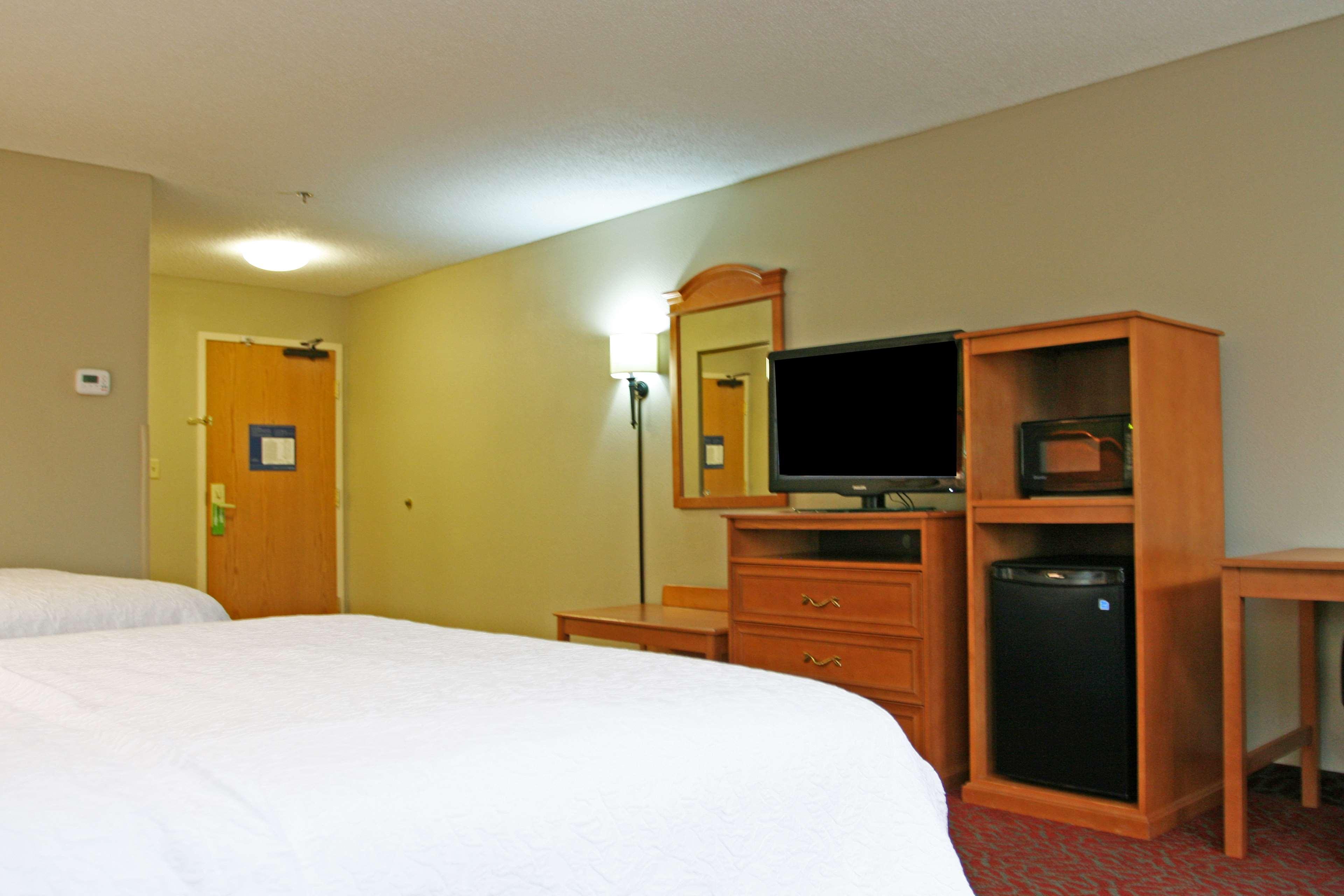 Hampton Inn Норфолк Экстерьер фото